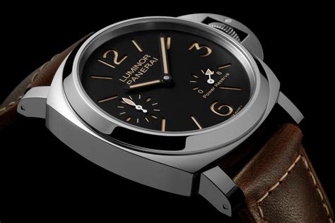 panerai 8 days